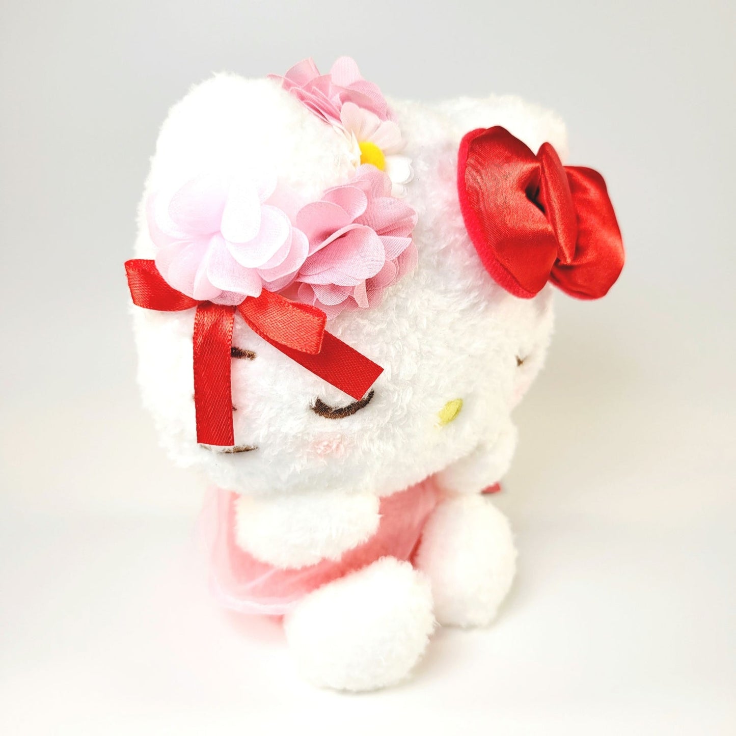 Hello Kitty Floral Ribbon Plush