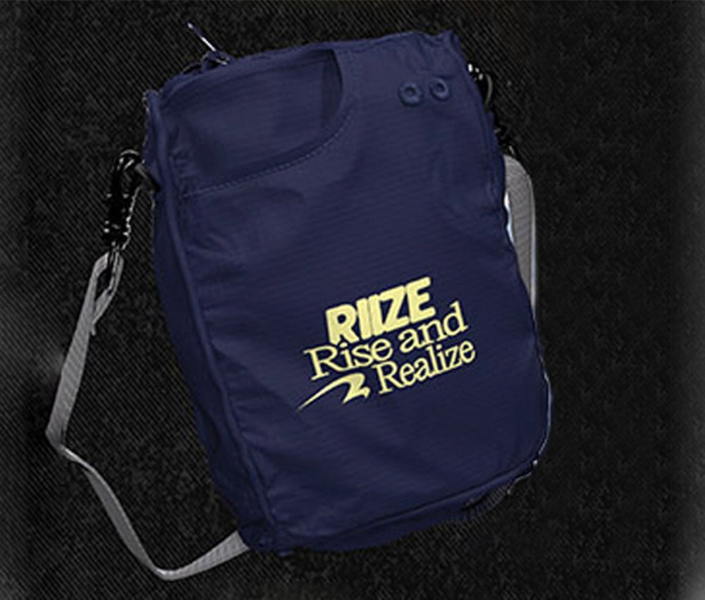 RIIZE 1ST MINI ALBUM [RIIZING : EPILOGUE/TRAVEL BAG(LIMITED) VER]